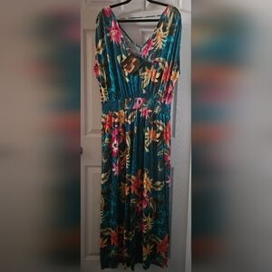 NWT IMAN Island Print Beach Maxi Dress